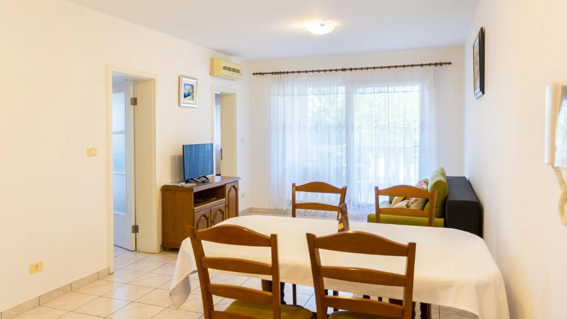 Milena Apartment Medulin 0*,